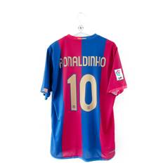 Barcelona 2006/2007 Hjemmebane #Ronaldinho 10 Large 9/10 - Large / 9/10 / Red