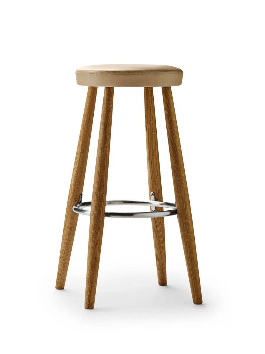 CH56 Barstol af Hans J. Wegner Eg-lædergruppe B / Lak - Jacobsen Plus