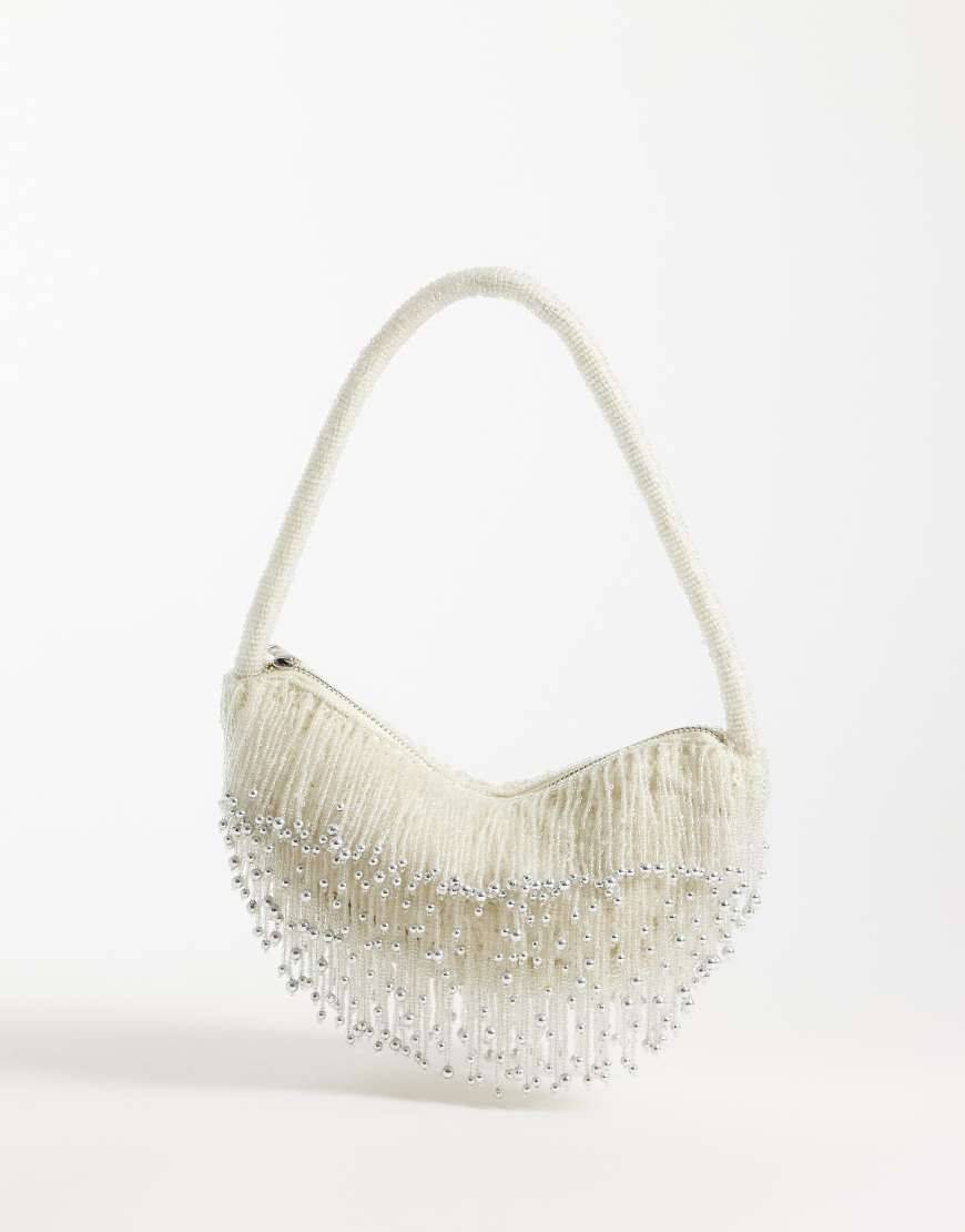 ASOS DESIGN - Cremefarvet skuldertaske med hængende kvastudsmykning-Hvid - No Size