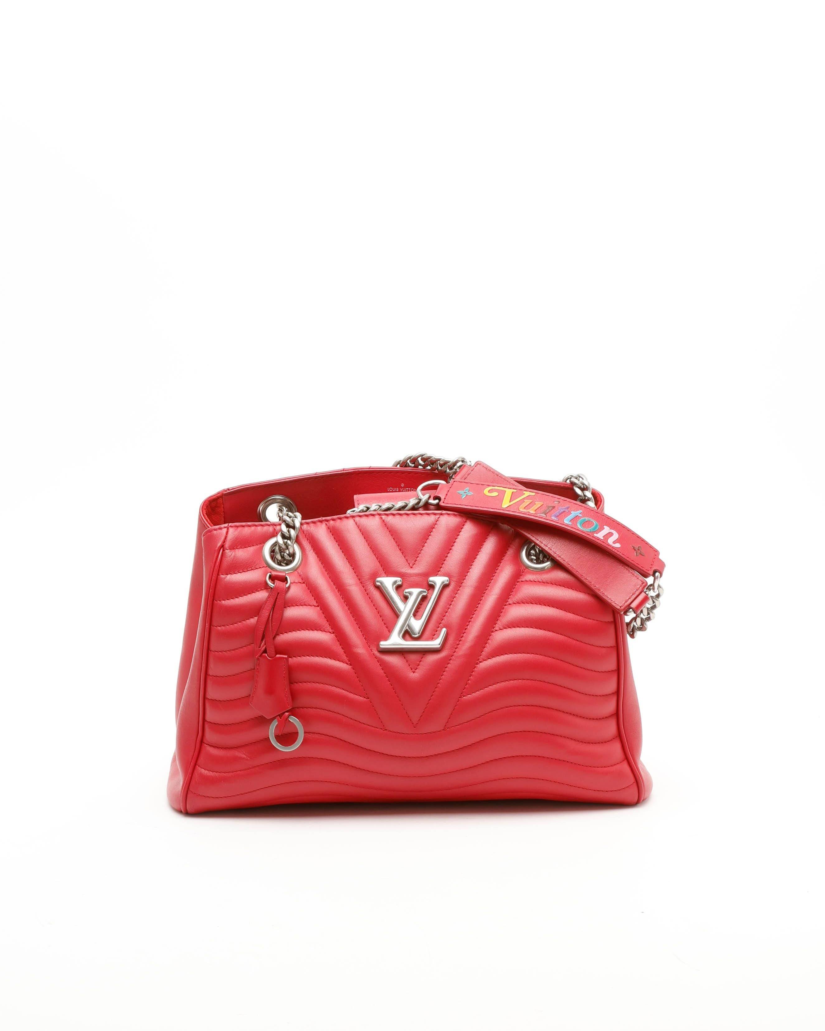 Louis Vuitton New Wave Chain Tote Bag - Red - One Size