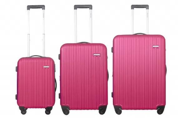 Cavalet Rhodos Resväskor om 3 set TOKPRIS 2399:- 9 olika färger Cerise