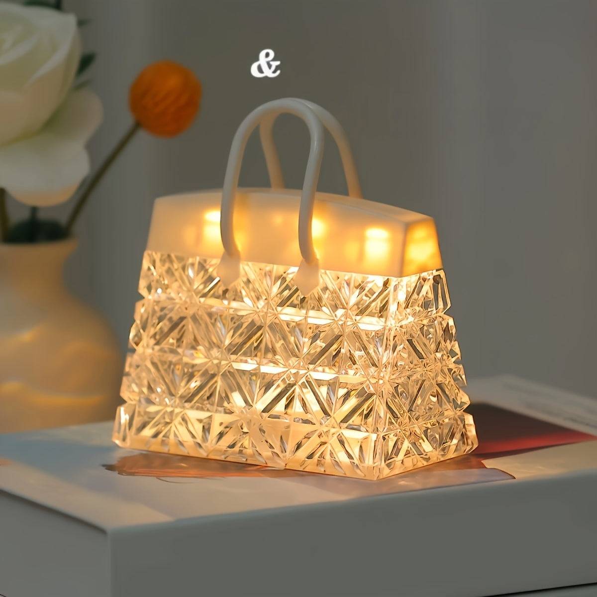 GlowSquare – Lyxig LED Bordslampa med Snygg Finish