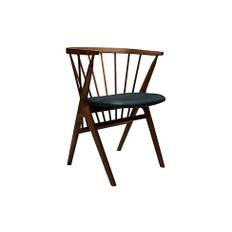 No 8 Chair i Eg Røget / Solid Black Læder | Sibast Furniture