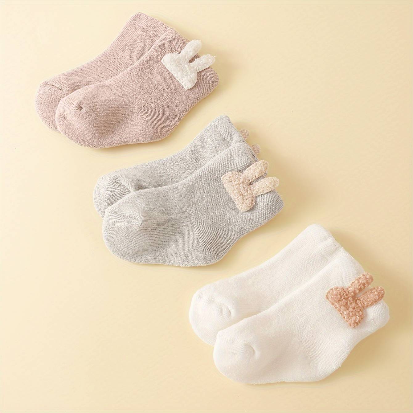 3 Pairs Of Autumn/winter Terrycloth Cartoon Cute Candy-colored Baby Socks, Thickened Mid-calf Socks For Cold Weather