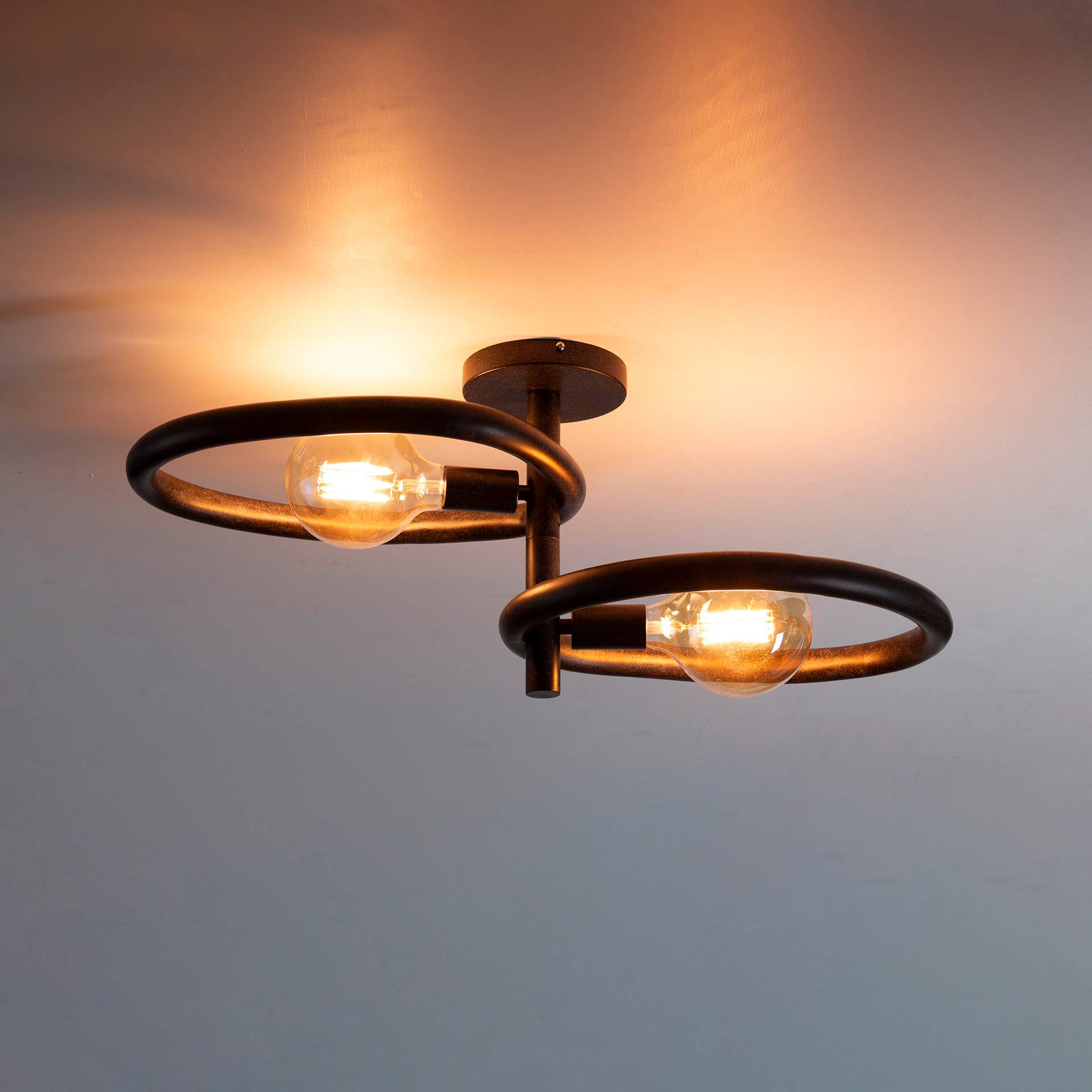 Munti - Plafond med to organisk formede metalringe Levering uden pære