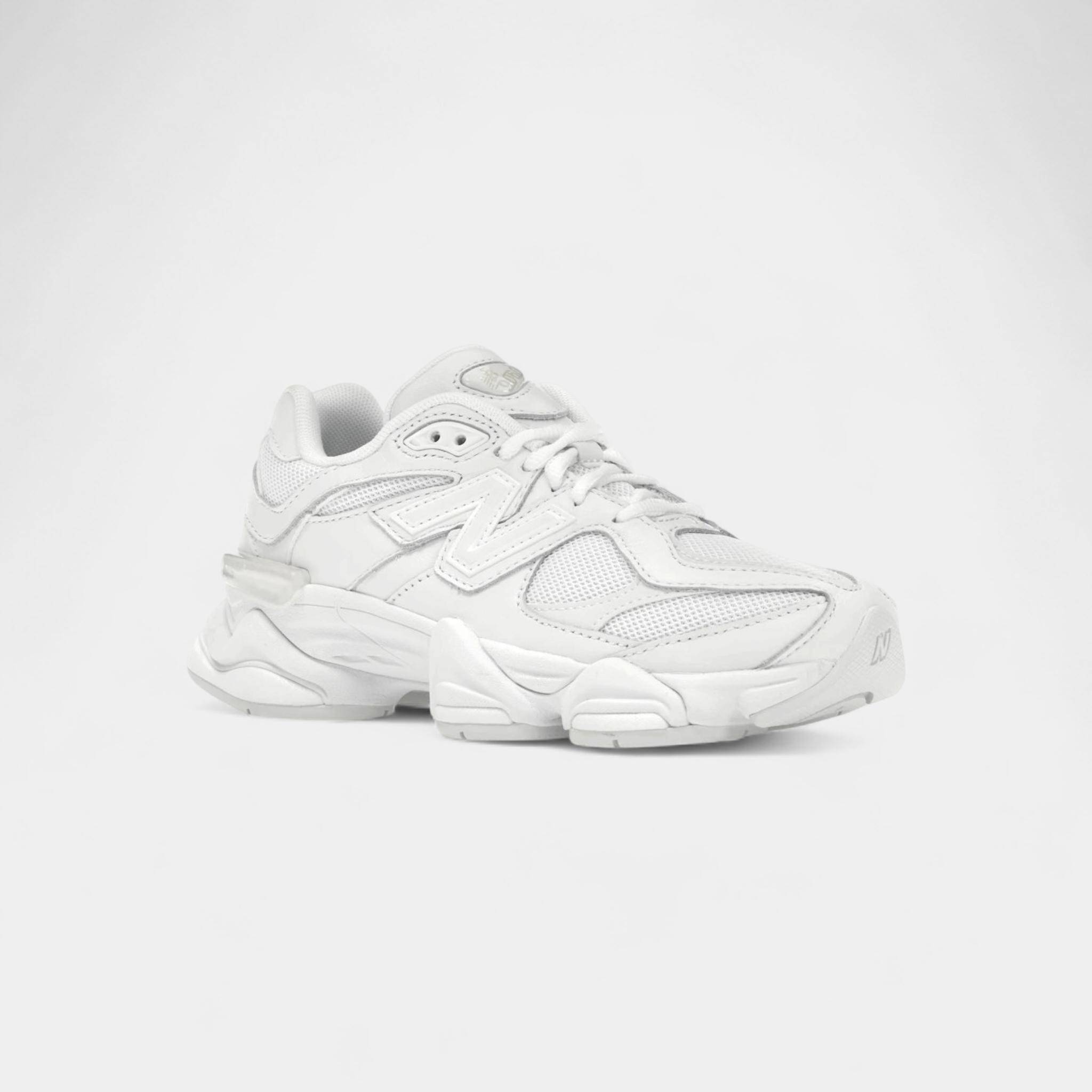New Balance 9060 Triple White 48 vit