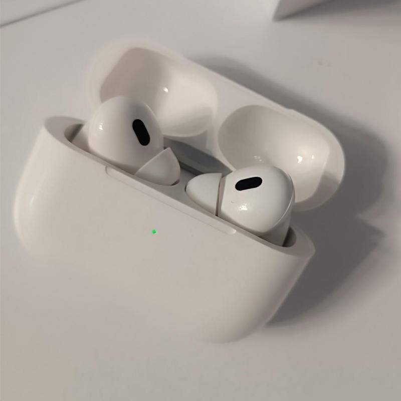 TWS Stereo Wireless 5.0 Bluetooth Earphone In-Ear Mini Earbuds Gaming Sport Headset Med Laddningsbox Mic För IOS Android Smartphones vit