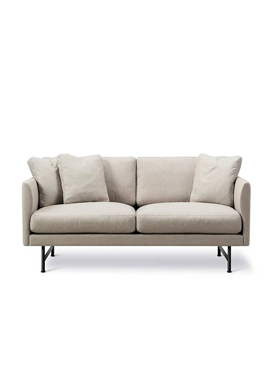 Calmo 2-personers Sofa, sunniva 717 fra Fredericia Furniture - Jacobsen Plus