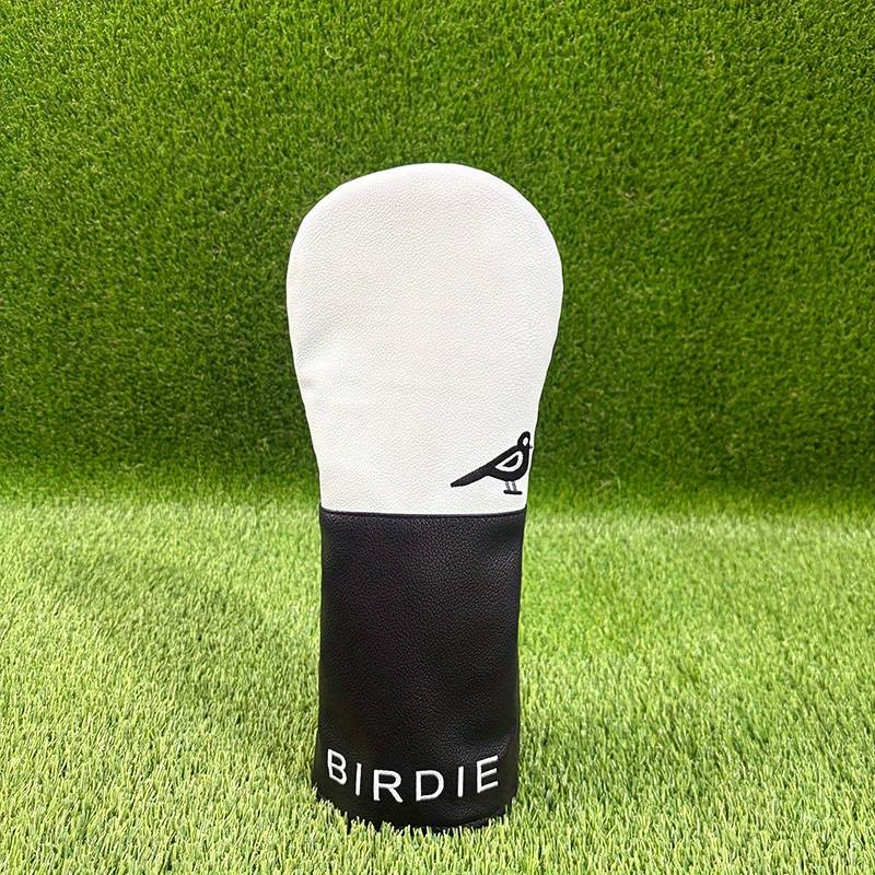Minimalist Black And White Golf Club Headcovers That Are Durable, Impact-resistant, Lightweight, And Easy To Carry, Compatible With Clubs, Enhancing The Neatness Of