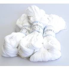 200 grams härva Merc. 12/3 Virkgarn Vit
