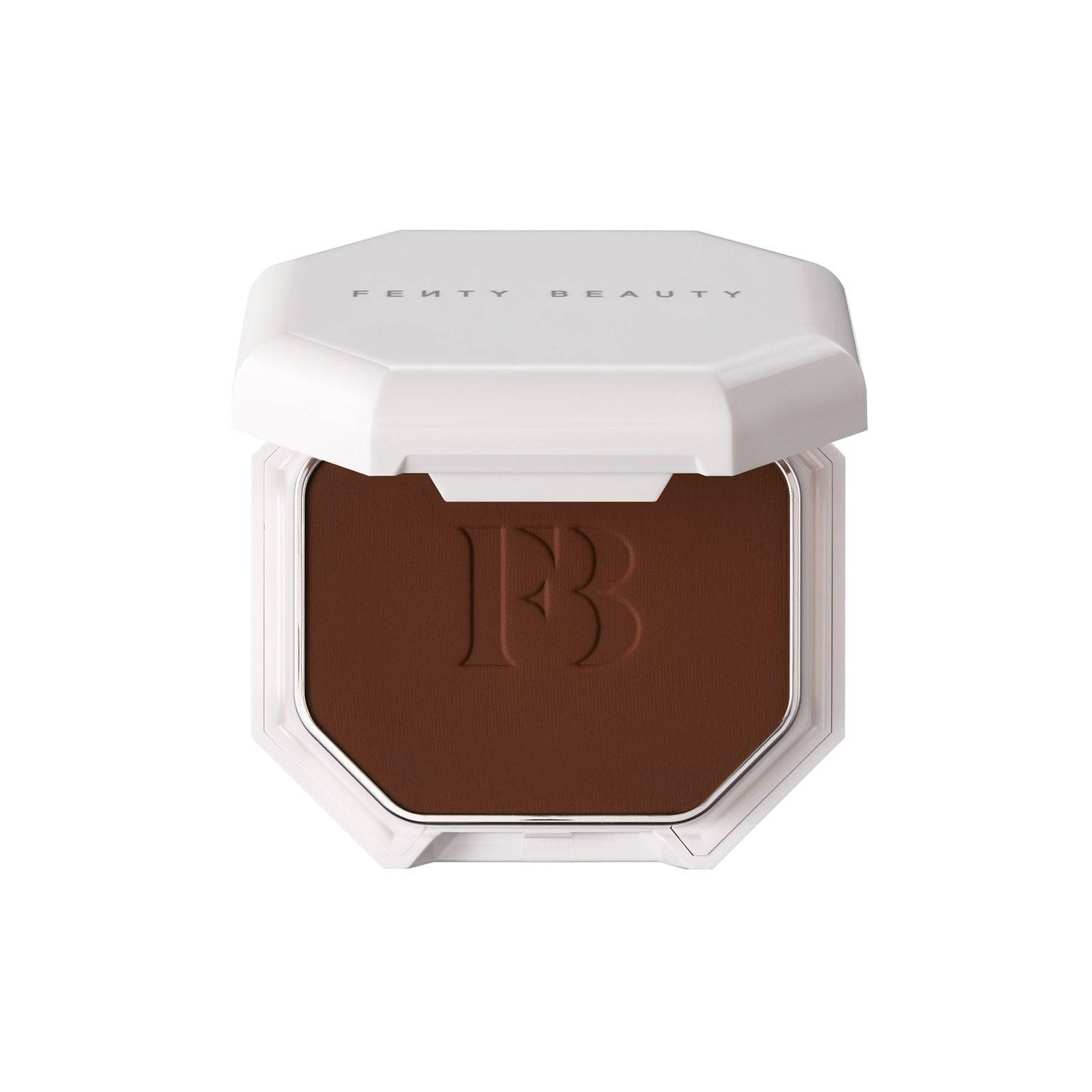 Fenty beauty Pro Filter, Fondotinta Compatto, 495, Profondo con Sottotono Bronzo Caldo, 9 g
