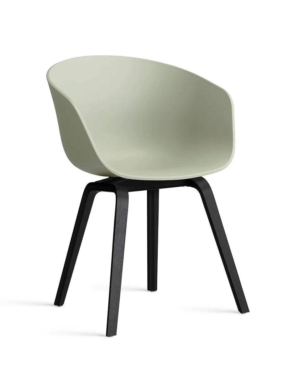 About a Chair AAC22 fra Hay Pastel green / Sortbejdset eg - Jacobsen Plus