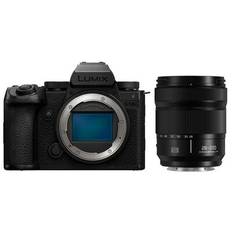 Panasonic Lumix DC-S5IIx + Lumix S zoom lens 28-200mm f/4-7.1 MAKRO O.I.S
