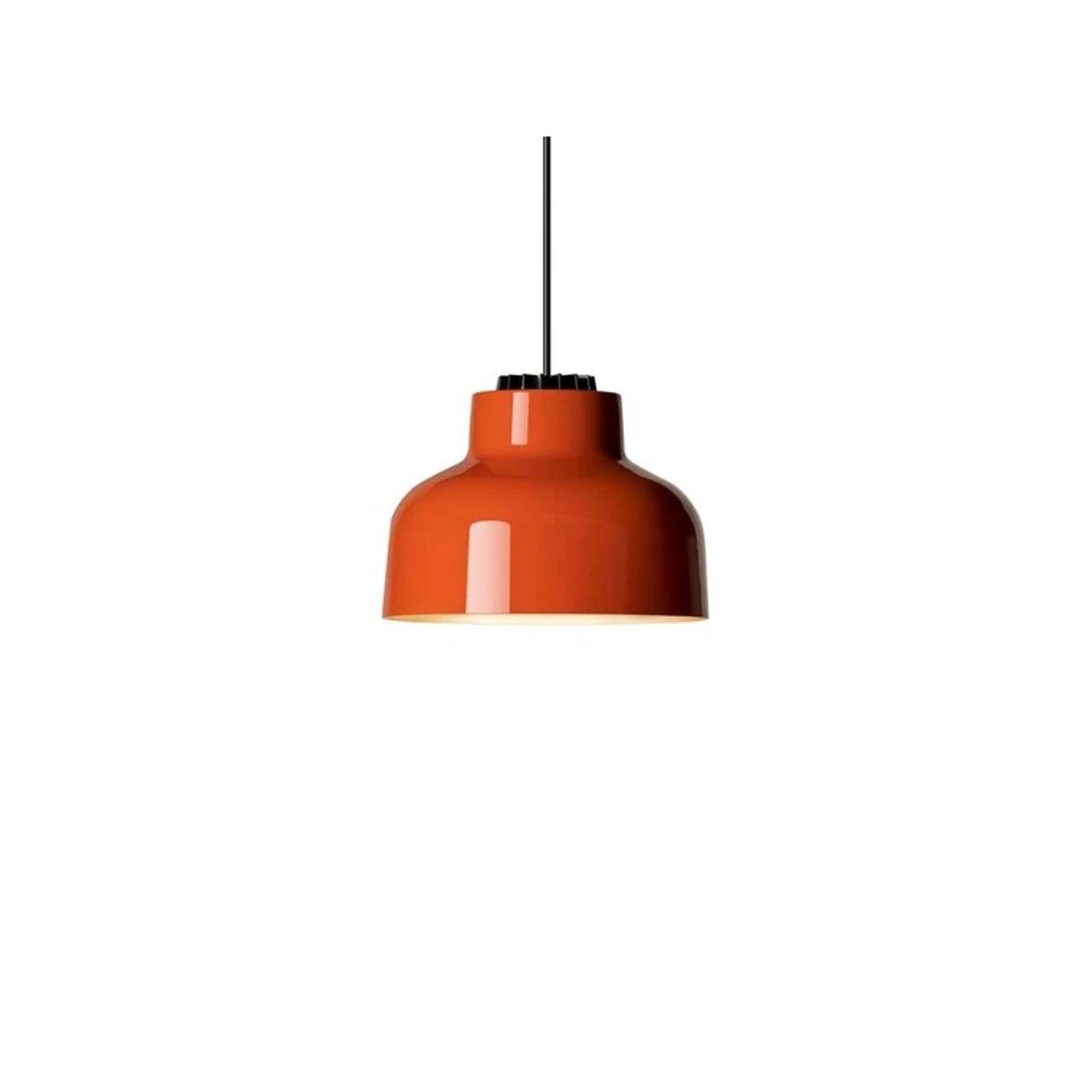 M64 Pendel Glossy Raddish Orange.
