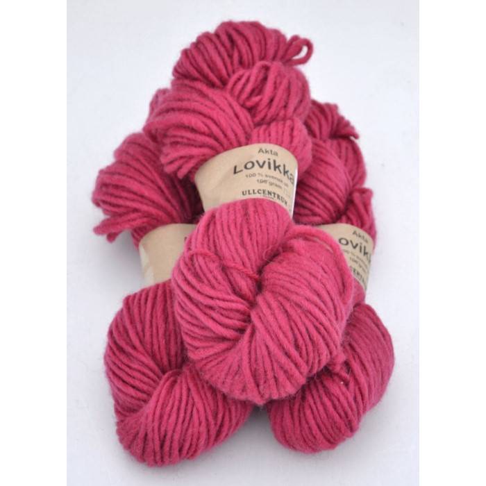 Ullcentrum Lovikka 100g - Ullcentrum Lovikka Cerise 1141 - UllcentrumLovikkaCerise1141