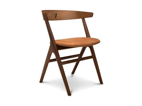 No 9 Chair i eg røget/Dunes Cognac - Sibast Furniture
