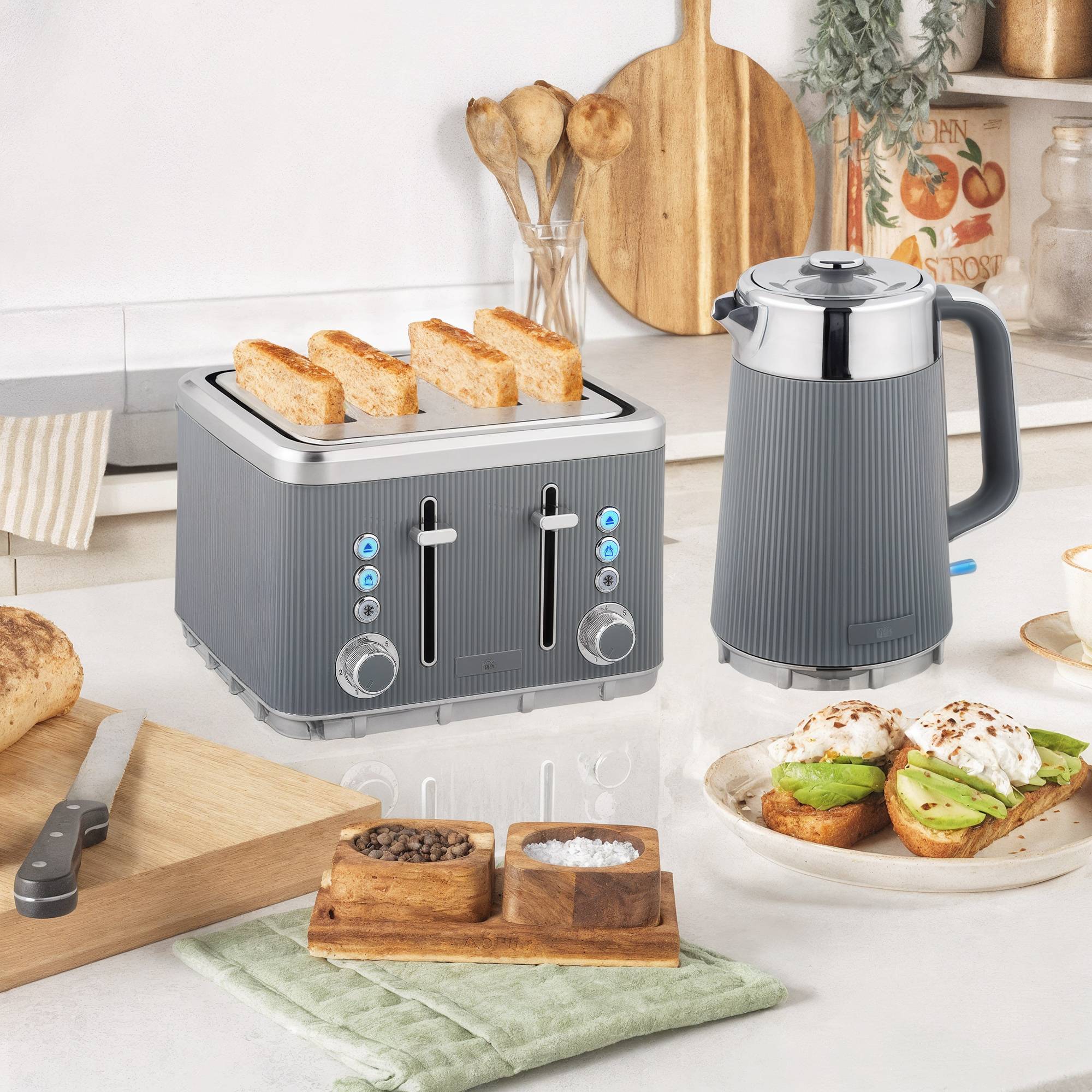 2200W, 1,7L elkedel med hurtigkogningsfunktion, kalkfilter og brødrister til 4 skiver med 7 ristningsgrader, grå.