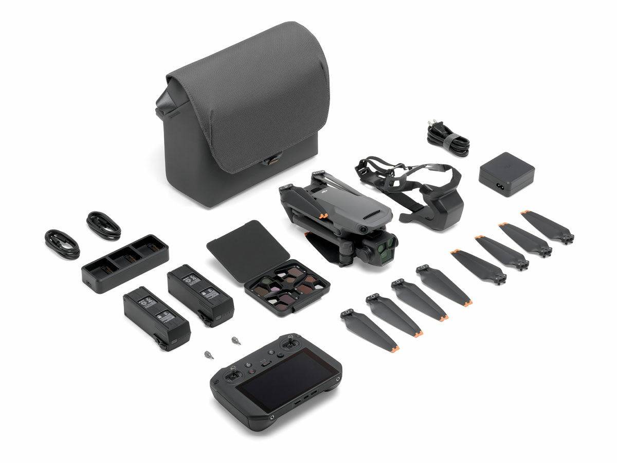 DJI Mavic 3 Pro Fly More Combo + Dji RC Pro