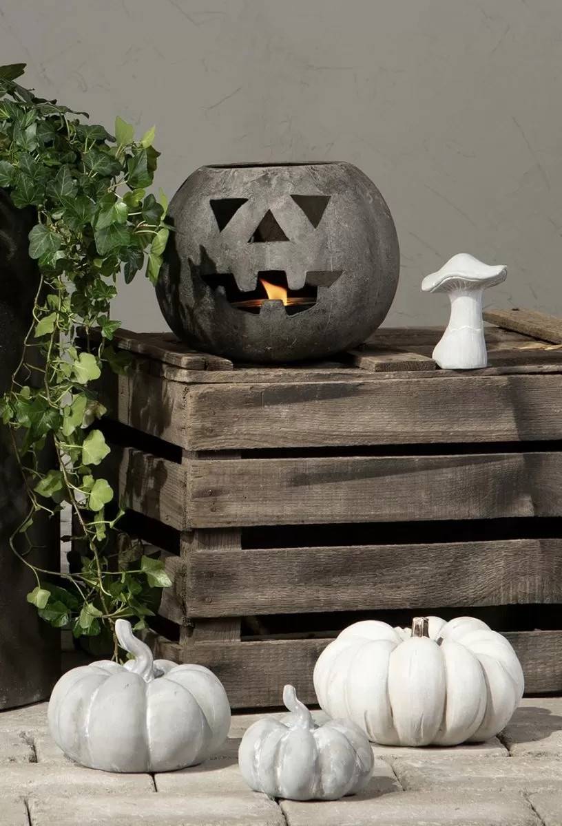 Ljuslykta pumpa i metall