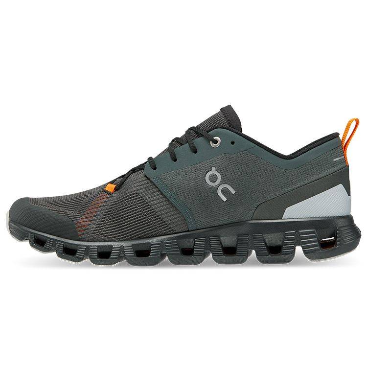 ON Cloud X 3 Shift Lead Gurkmeja Herr Sneakers Grå 66.98466 47