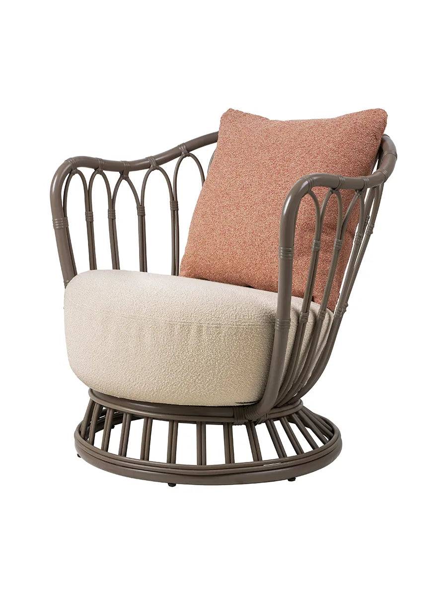 Grace Outdoor Lounge Chair fra GUBI Mushroom Gray - Jacobsen Plus