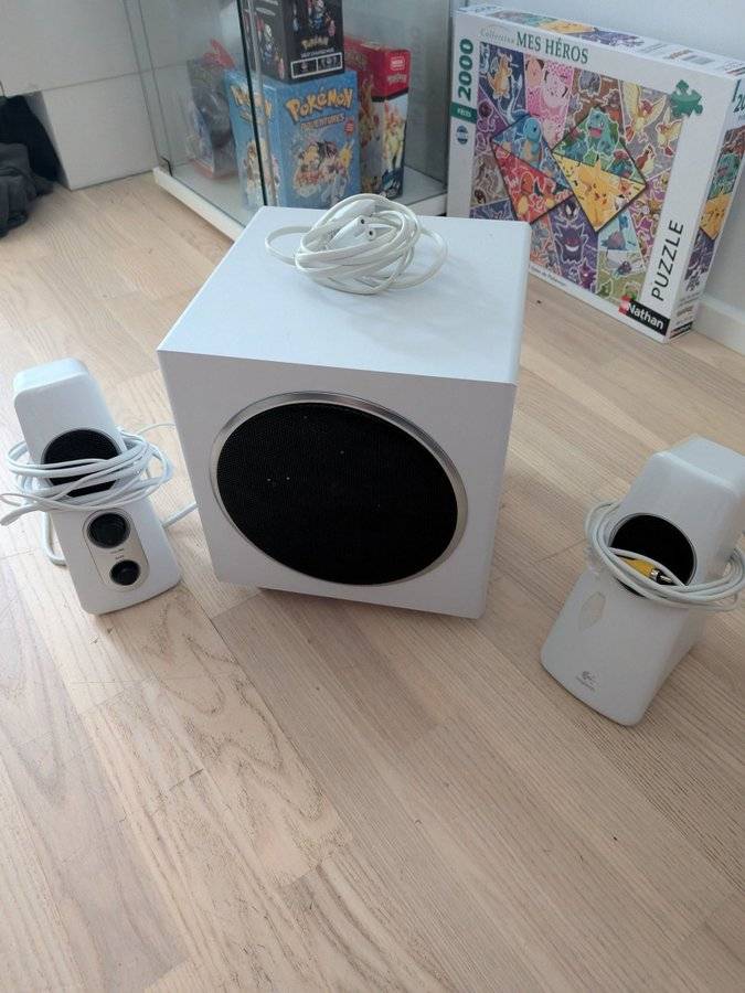 Logitech Z333 Högtalarsystem med Subwoofer