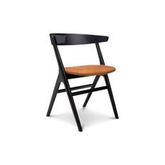 Sibast Furniture - Sibast No.9 Dining Chair - Spisebordsstol - Black Oak / Dunes Cognac Leather - W52,5 x H73,5 x SH45 cm