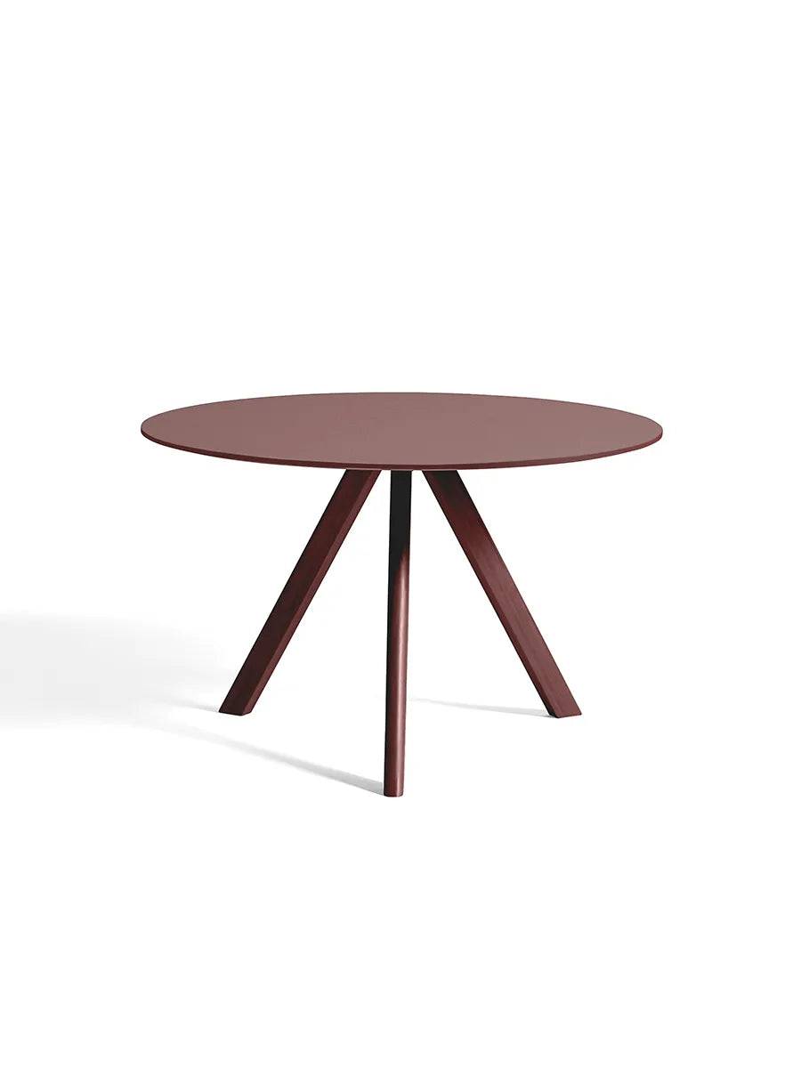 Copenhague CPH20 Bord, Ø120 cm fra Hay Bordeaux lakeret eg / Burgundy Linoleum - Jacobsen Plus