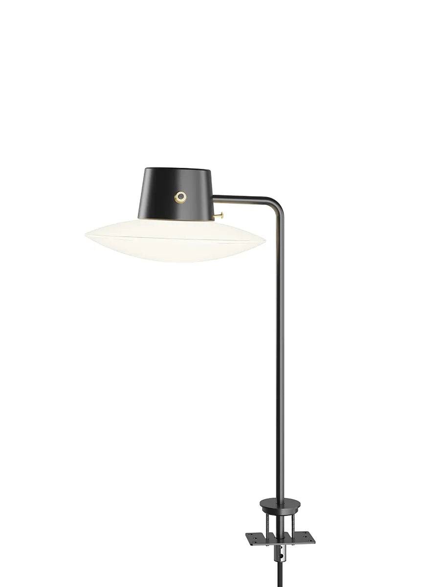 AJ Oxford 410 Bordlampe på pind fra Louis Poulsen - Jacobsen Plus