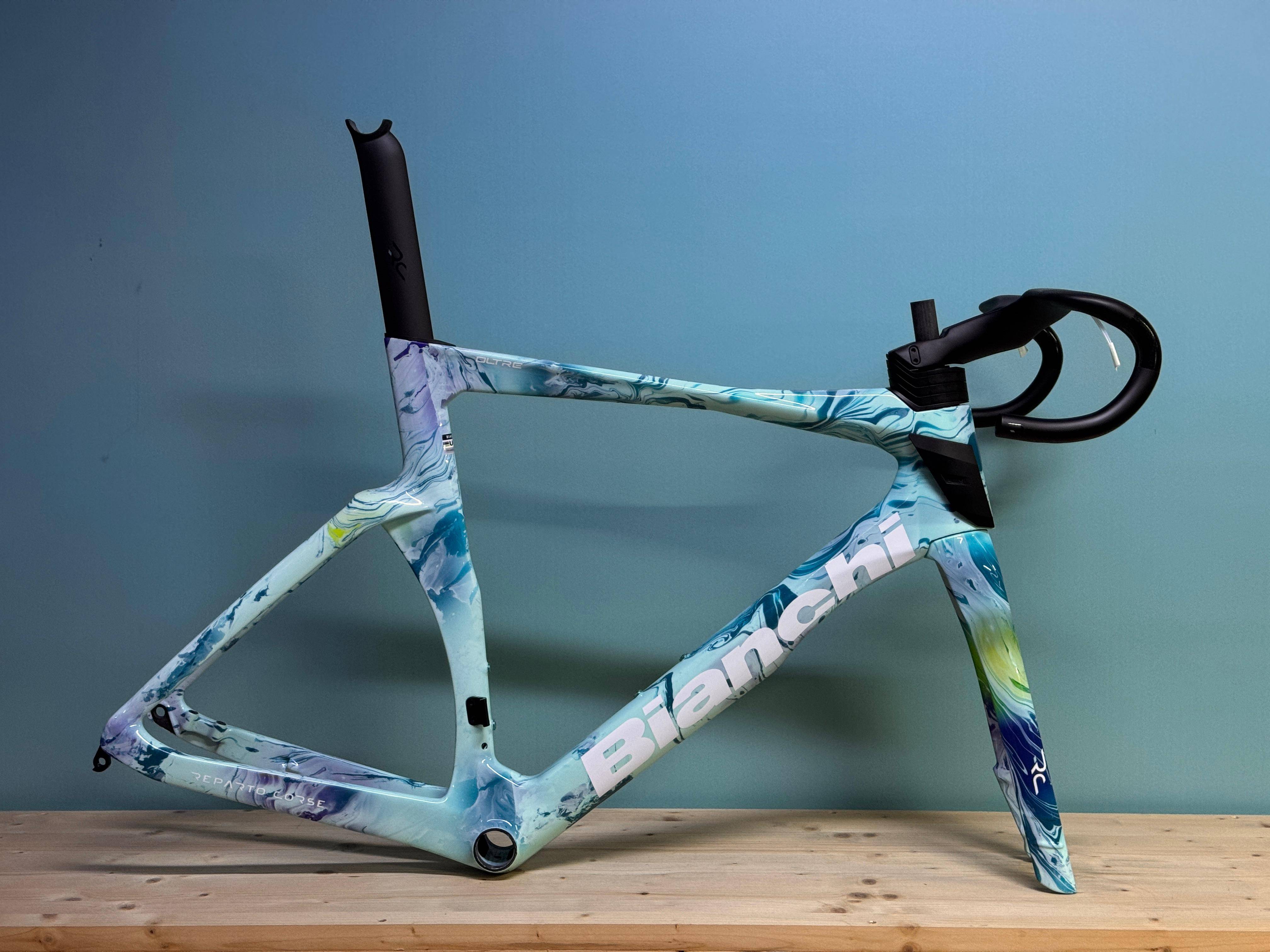 Bianchi Oltre RC Frameset 2024 - 023 / 57 / Bluemarine Drip