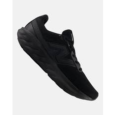 Men's New Balance 520 V9 Running Shoes in Black | Rubber