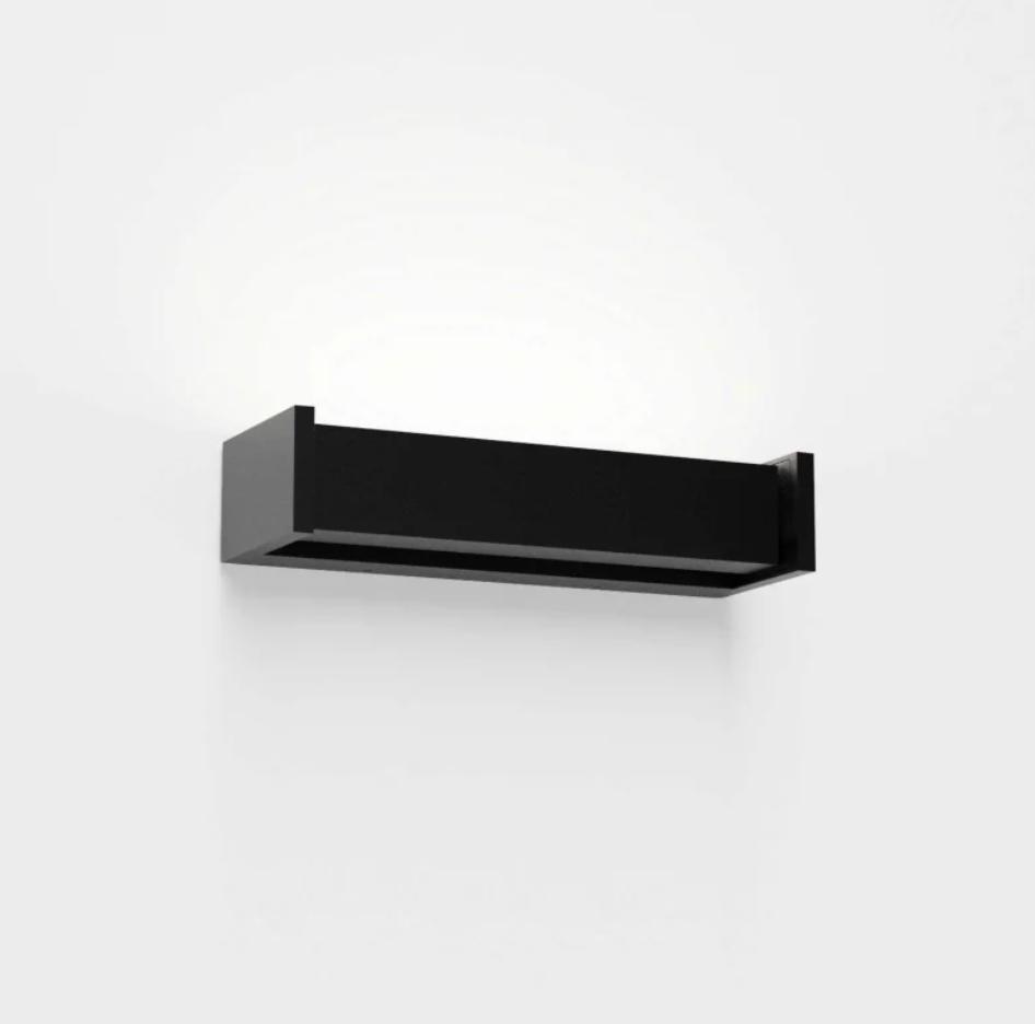 Slat One væg/-loftlampe fra IP44 - Sort