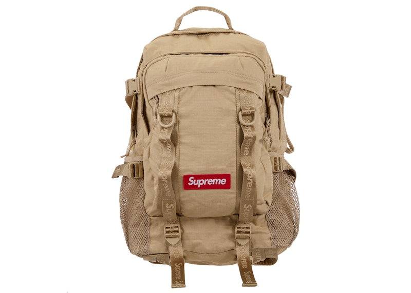 Supreme Logo Backpack (SS26) Tan - Taille unique / Levering 3 til 6 dage