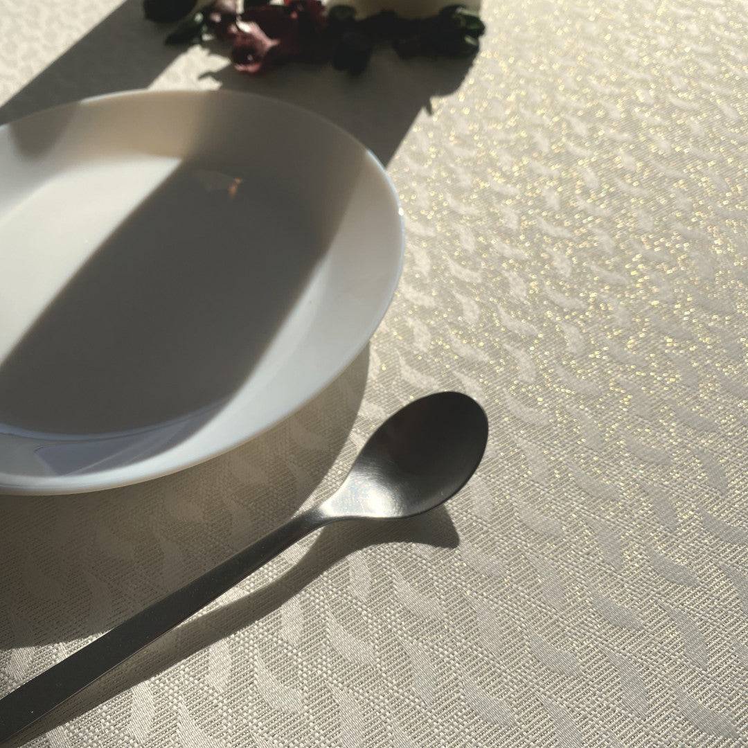 Munch Oro Guldblad - Elegant akryldug med lurex i guld, 160 cm bred