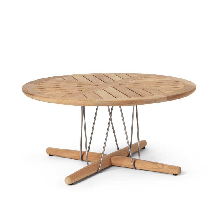 E023 | Embrace Lounge Table FSC™-certifierad teak, obehandlad, rostfritt stål, Ø80 cm