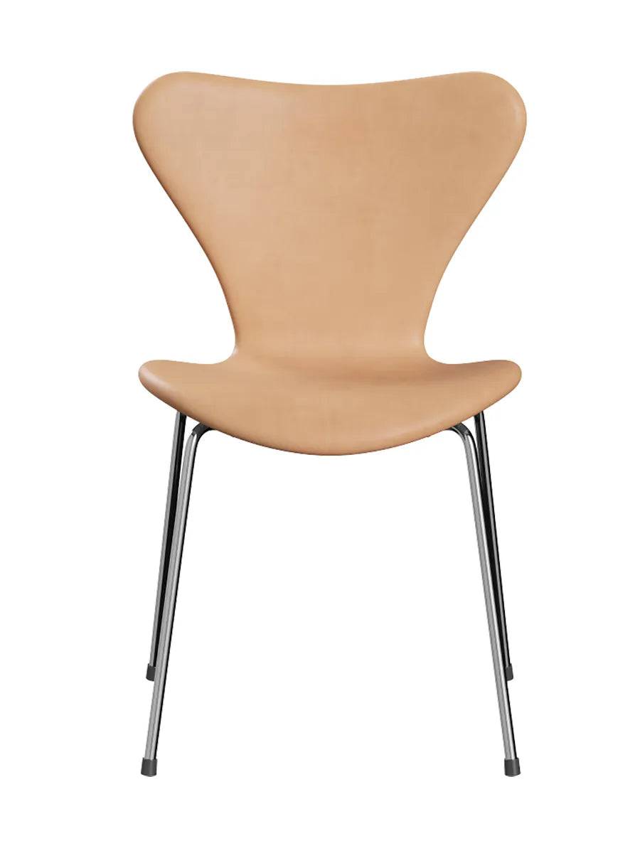 3107 Serie 7, fuldpolstret af Arne Jacobsen Natur læder / Natur - Jacobsen Plus