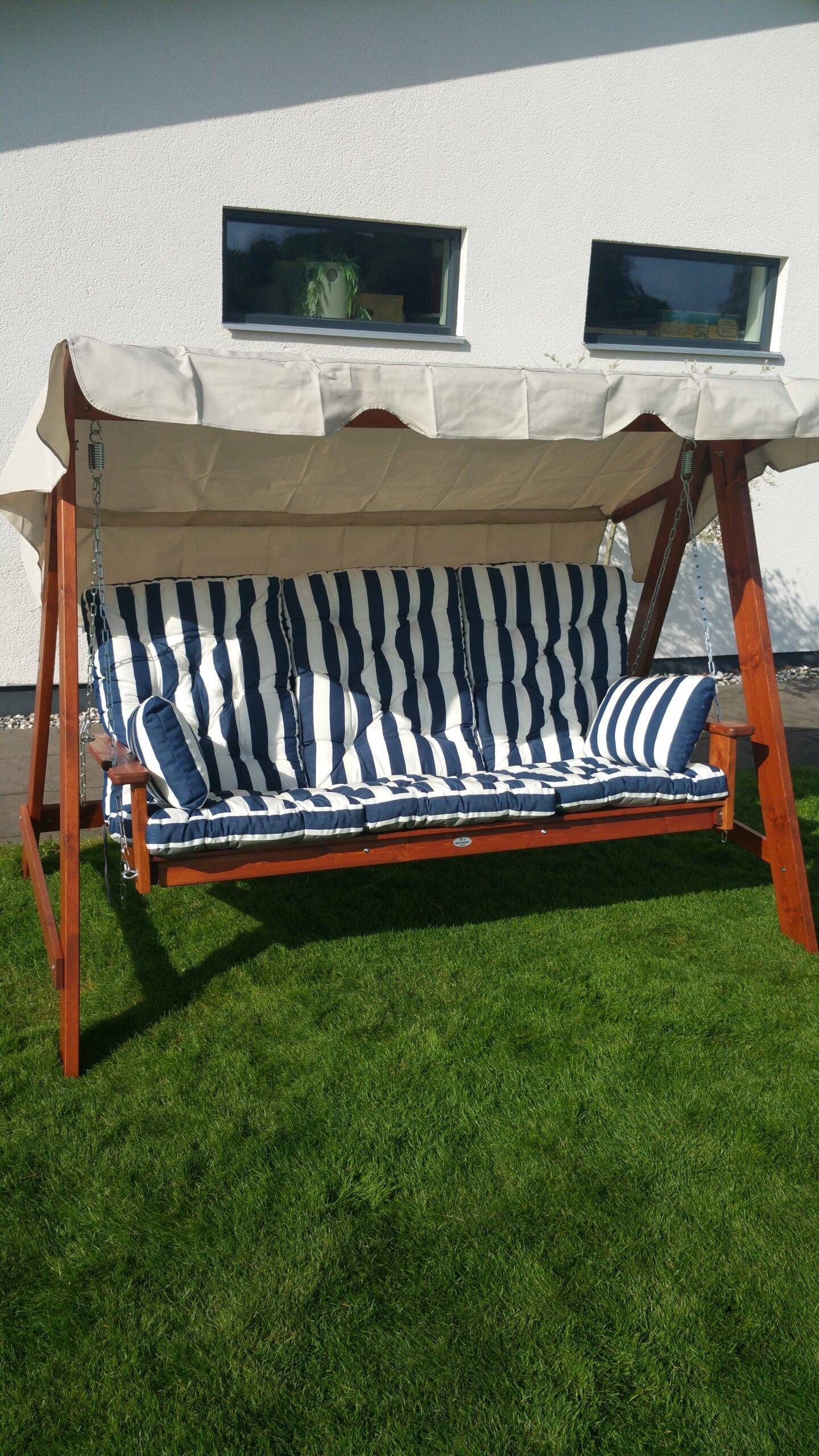 Hammock Eden Wood Mellby 3 sits, brunlaserad