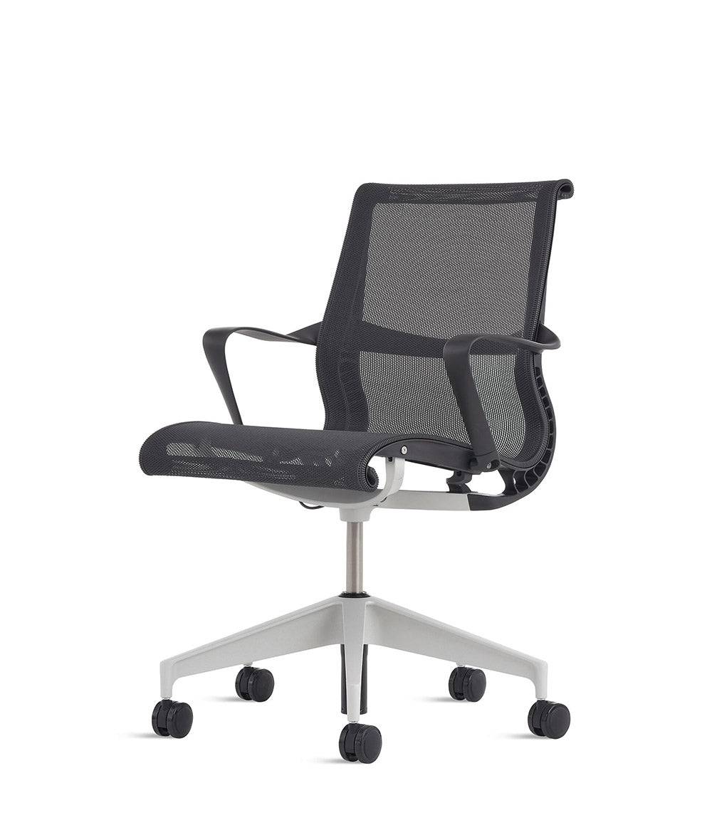 Setu-stoel vaste armleuningen in Intercept/Graphite by Herman Miller