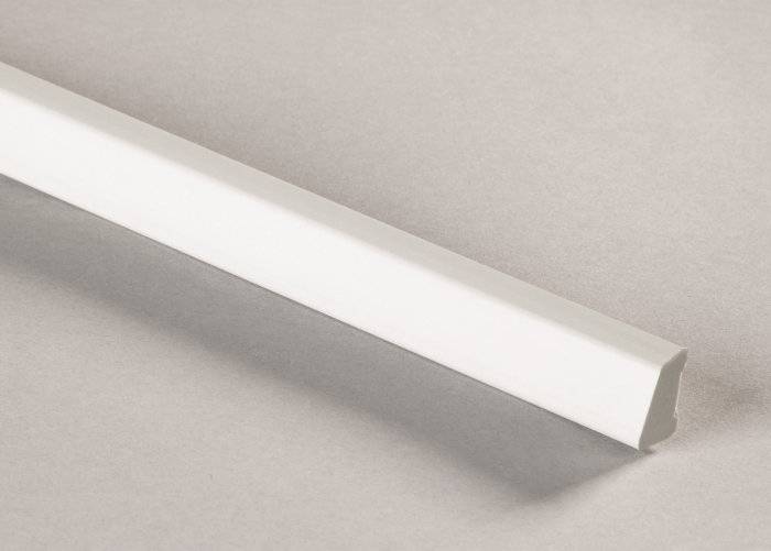 Smyglist PVC Vit 10 x 16 mm - 2,5 m Primo