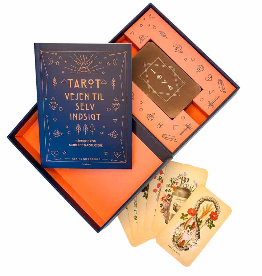 Tarotkort på dansk - Tarot - Vejen til selvindsigt (tarotkort/håndbog på dansk) af Claire Goodchild