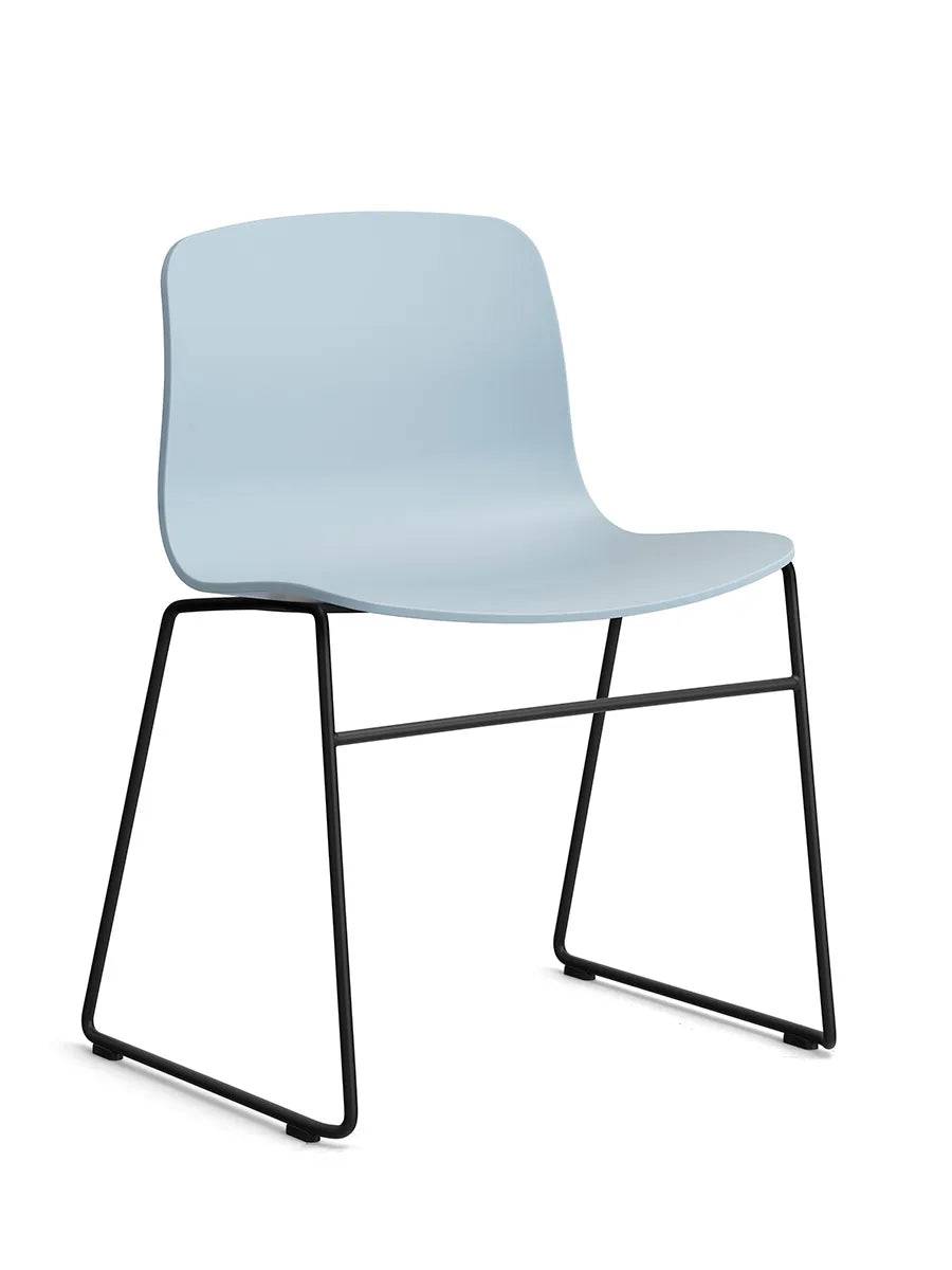 About a Chair AAC08 fra Hay Slate Blue / Sort pulverlakeret stål - Jacobsen Plus