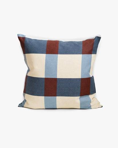 Fält Cushion Cover Plum
