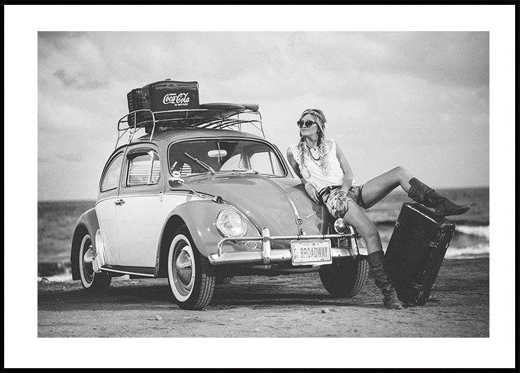 Beetle Backpacker Poster (30x40cm) - Plakater > Fotografiska Posters, Svart och Vit Posters