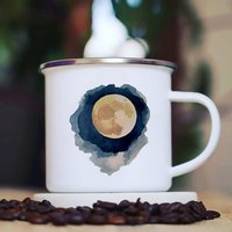 Nordisk måne emalj lägereld muggar utomhus resor vattenkopp picknick brasa fest öl dryck juice kaffemugg camping