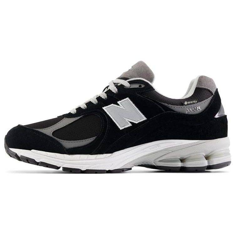 New Balance 2002R GORE-TEX Svart Grå Unisex Sneakers M2002RXD 42