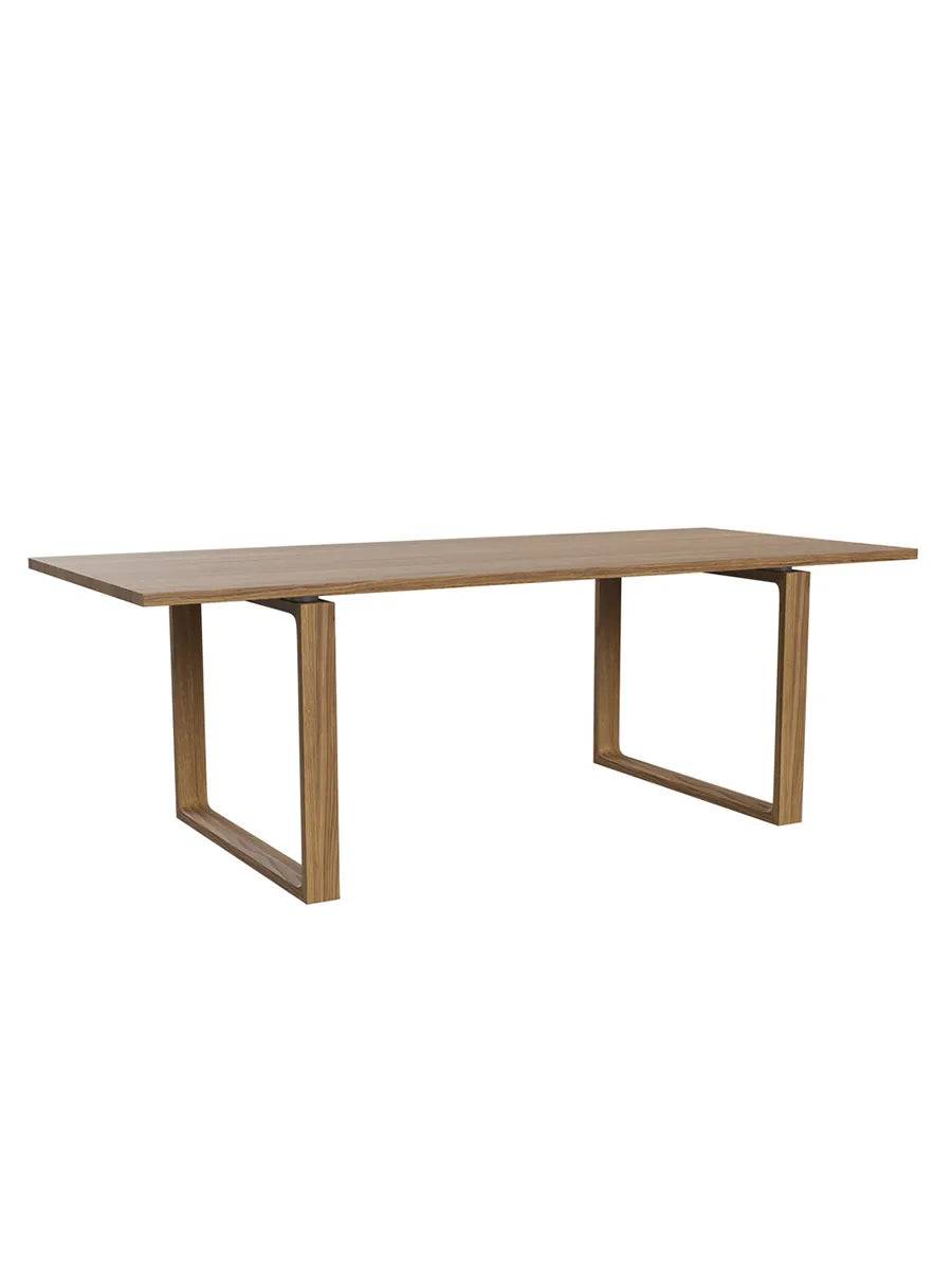 Essay Spisebord af Cecilie Manz CM21 - 72-218-95 cm / Eg olie - Jacobsen Plus