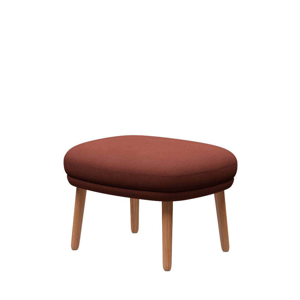 Fri Skammel m. stel i eg fra Fritz Hansen Christianshavn - 1133 Orange - Jacobsen Plus