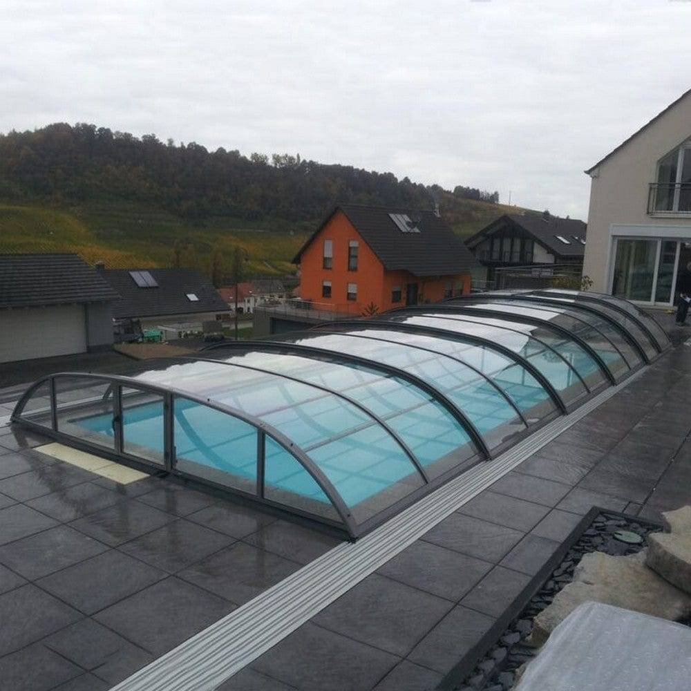 Poollagret Glasfiberpool Örebro 6,4x3,15x1,5 + Pooltak - Blå - RAL 5012 / Dörr - Vänster + Vippgavel / Exkl. Montering