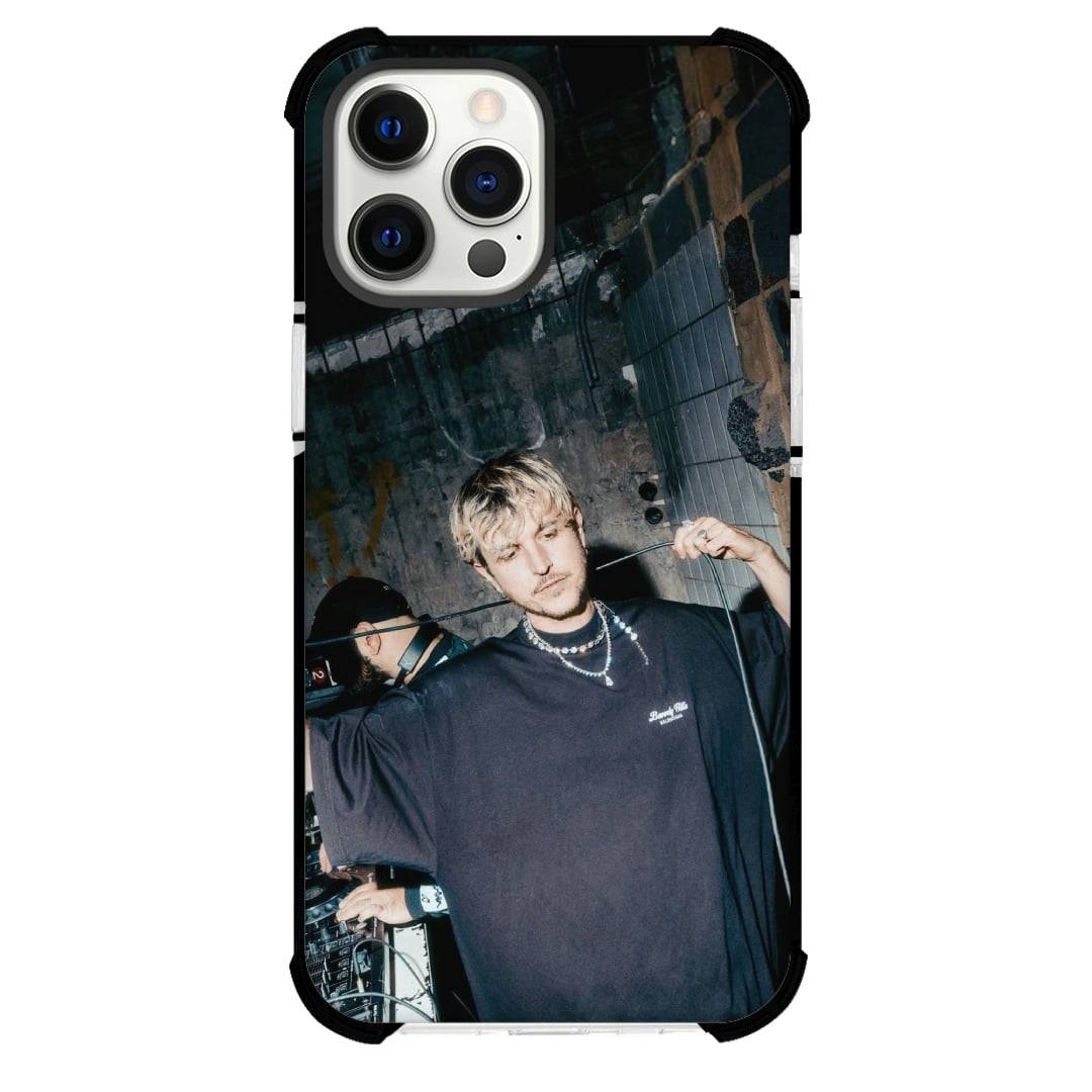 Oscar And The Wolf Phone Case For iPhone Samsung Galaxy Pixel OnePlus Vivo Xiaomi Asus Sony Motorola Nokia - Oscar And The Wolf Portrait Holding Mic.