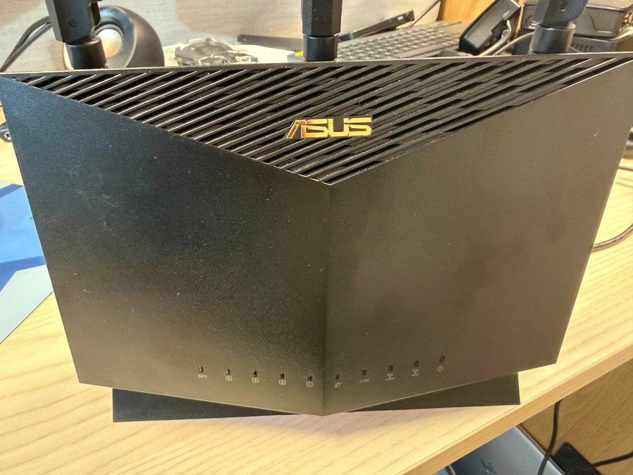 ASUS RT-AX86U AX5700 Dual Band WiFi 6 Gaming Router